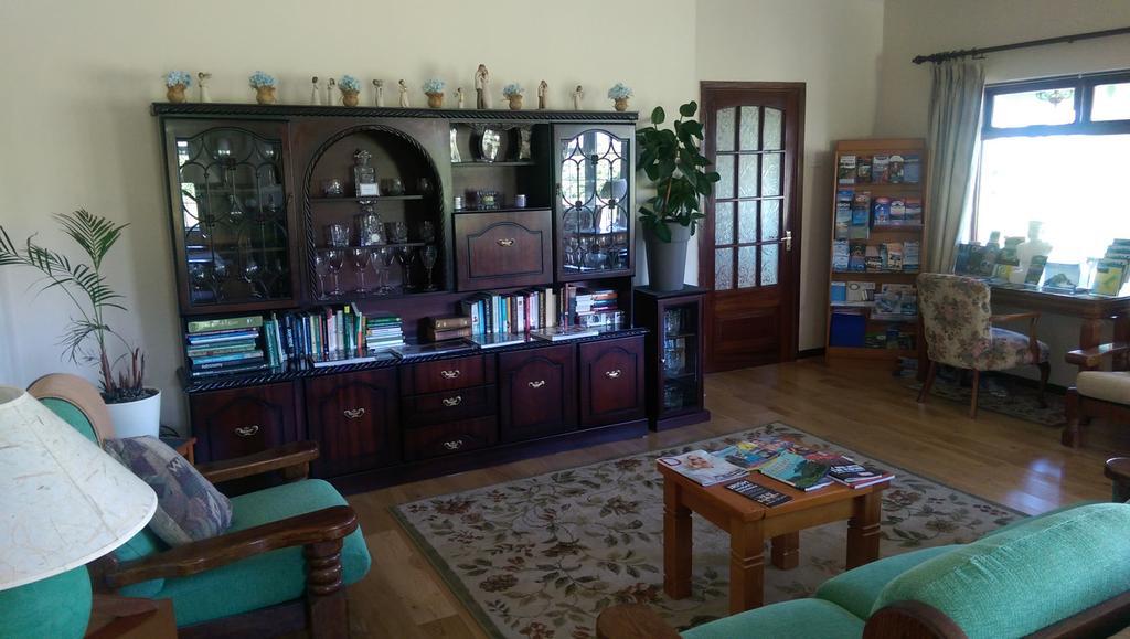 Ocean View B&B คิลลาร์นีย์ ภายนอก รูปภาพ